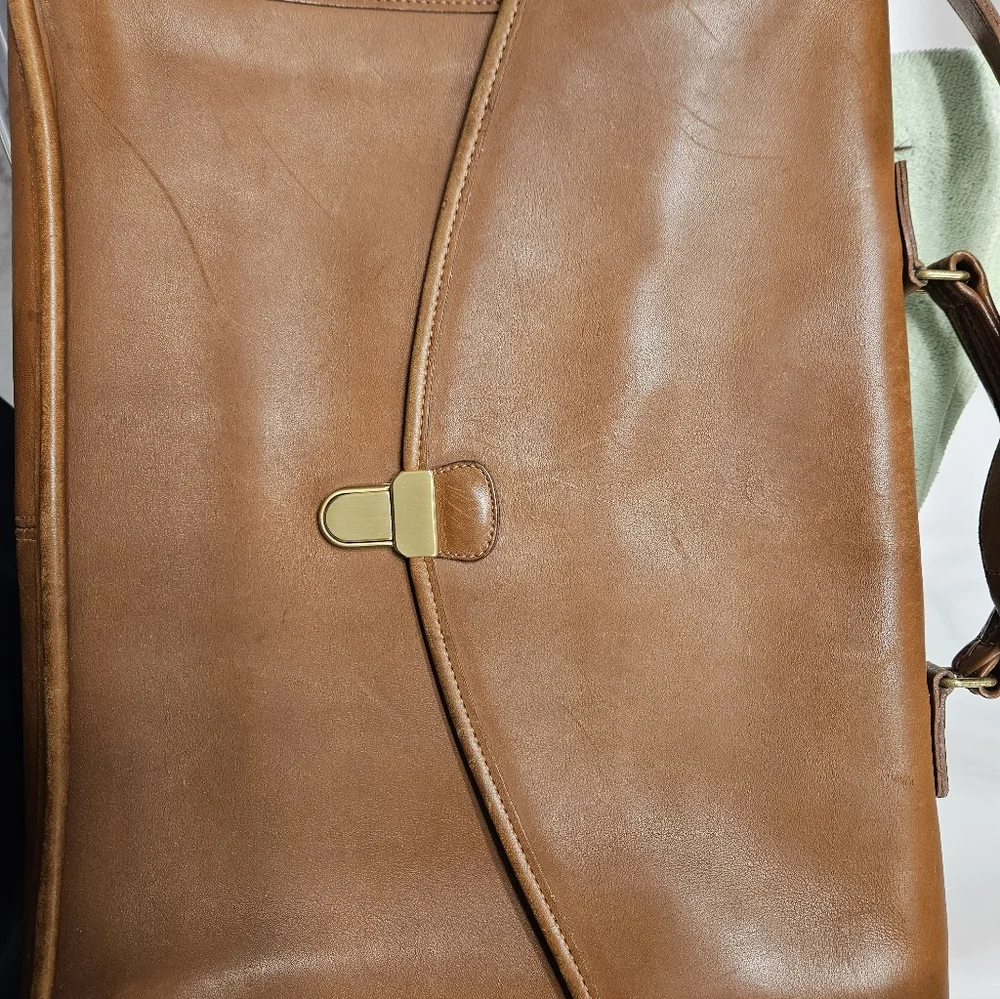 LAST CHANCE Elegant Vintage COACH Brief Case In British Tan Leather